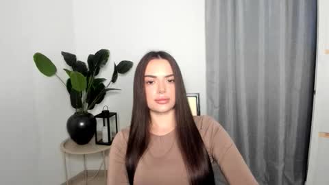 Snapshot of eva_rossee_ chatting on February 15, 2026, 3:31 pm Eva online show from February 15, 2026, 3:31 pm