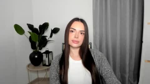 Snapshot of eva_rossee_ chatting on February 16, 2026, 4:14 pm Eva online show from February 16, 2026, 4:14 pm