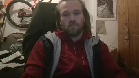 Snapshot of evalsmac chatting on February 26, 2026, 6:18 pm Han online show from February 26, 2026, 6:18 pm