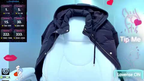 Snapshot of evelyne_rose chatting on February 1, 2026, 6:12 am evelyne_rose online show from February 1, 2026, 6:12 am