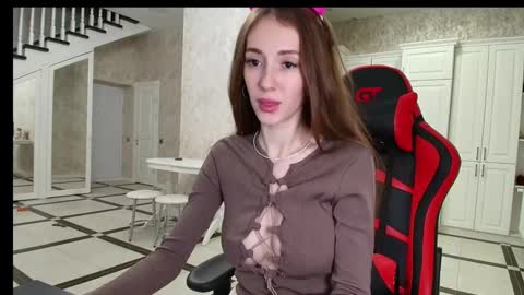 Snapshot of evelynn_mooree chatting on December 19, 2024, 10:42 pm evelynn_mooree online show from December 19, 2024, 10:42 pm