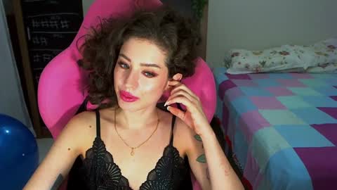 Snapshot of eveonly chatting on December 17, 2024, 11:27 pm eveonly online show from December 17, 2024, 11:27 pm