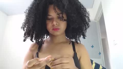 Snapshot of exotic_curls chatting on February 11, 2025, 3:18 pm LIA online show from February 11, 2025, 3:18 pm