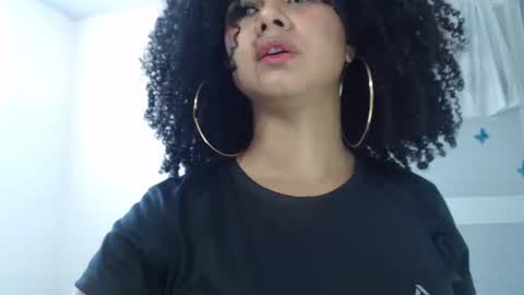 Snapshot of exotic_curls chatting on February 17, 2025, 3:09 pm LIA online show from February 17, 2025, 3:09 pm