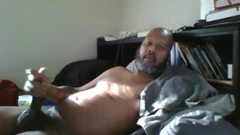 eyequee0007 online show from February 10, 2025, 9:04 pm