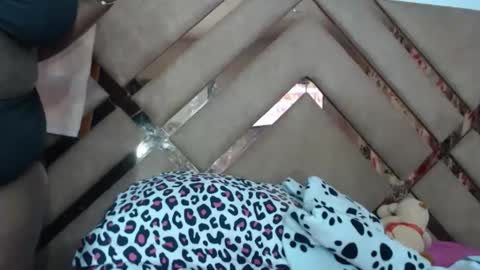 eyshaexotii online show from January 18, 2026, 10:35 pm