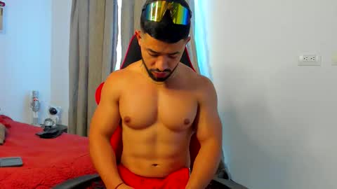 Ezzio Scolaro online show from January 18, 2026, 9:18 pm