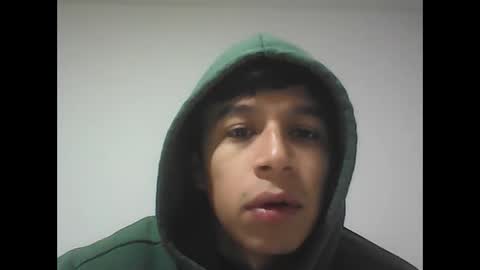 R online show from October 17, 2025, 6:43 pm