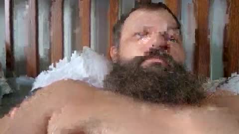 Snapshot of farm2boy chatting on February 21, 2026, 6:31 pm Farm2boy online show from February 21, 2026, 6:31 pm