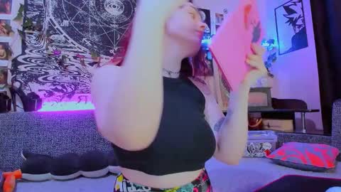 Snapshot of fearlessdiva_x chatting on February 2, 2026, 2:10 am Diva online show from February 2, 2026, 2:10 am