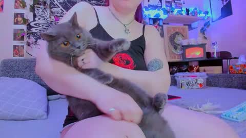 Snapshot of fearlessdiva_x chatting on February 4, 2026, 2:06 am Diva online show from February 4, 2026, 2:06 am