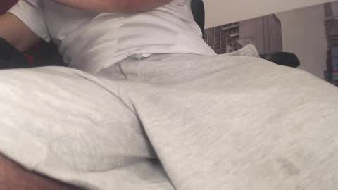 filouxx70 online show from October 24, 2025, 10:17 pm