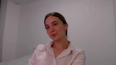 Snapshot of fireflies_fly_ chatting on October 1, 2025, 6:03 pm fireflies_fly_ online show from October 1, 2025, 6:03 pm