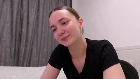 Snapshot of fireflies_fly_ chatting on November 16, 2025, 7:41 pm fireflies_fly_ online show from November 16, 2025, 7:41 pm