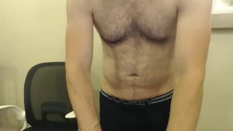 Snapshot of fithubby80 chatting on November 22, 2025, 12:09 am fithubby80 online show from November 22, 2025, 12:09 am