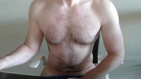 Snapshot of fithubby80 chatting on February 27, 2026, 3:12 pm fithubby80 online show from February 27, 2026, 3:12 pm