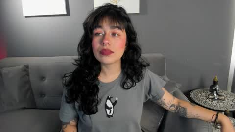 Snapshot of flower_smith_ chatting on February 3, 2026, 12:32 pm Its a pleasure to meet you. Im Flower. Help me reach 1k. Follow me. online show from February 3, 2026, 12:32 pm