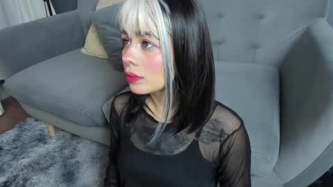 Snapshot of flower_smith_ chatting on February 22, 2026, 1:53 pm Its a pleasure to meet you. Im Flower. Help me reach 1k. Follow me. online show from February 22, 2026, 1:53 pm