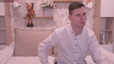 Fluffy and Krut online show from February 21, 2026, 11:22 am