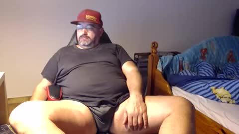 Snapshot of fraboys chatting on February 18, 2026, 7:59 am Fraboys online show from February 18, 2026, 7:59 am