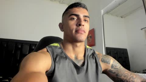 Snapshot of franco_ruiz_ chatting on December 24, 2024, 12:44 am franco online show from December 24, 2024, 12:44 am