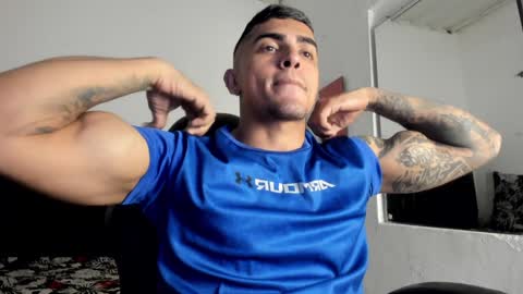 Snapshot of franco_ruiz_ chatting on January 1, 2025, 12:53 am franco online show from January 1, 2025, 12:53 am