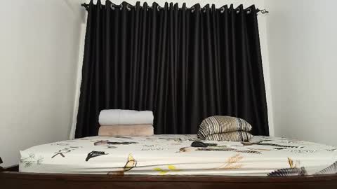 Snapshot of freaky_bunnies chatting on February 7, 2026, 7:28 pm freaky_bunnies online show from February 7, 2026, 7:28 pm