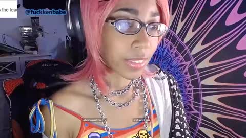 Snapshot of fuckkenbabe chatting on December 20, 2024, 8:23 pm Babe online show from December 20, 2024, 8:23 pm