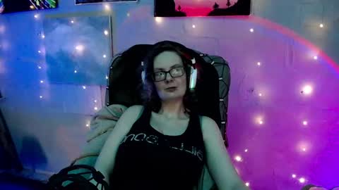 Princess Nellie  Captain Simon online show from February 3, 2025, 12:03 pm