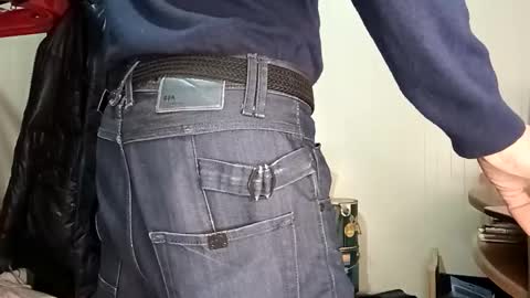 Italian men online show from February 27, 2026, 10:04 am