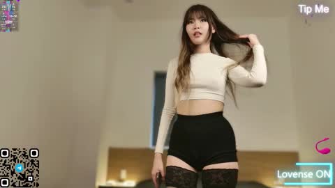 Fuyomi online show from February 24, 2026, 1:03 am