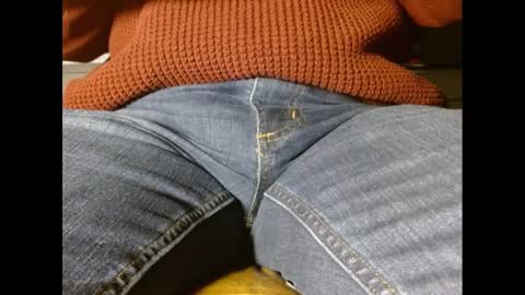 Snapshot of fuzzyblues chatting on December 26, 2024, 12:36 am Fuzzy Blues online show from December 26, 2024, 12:36 am