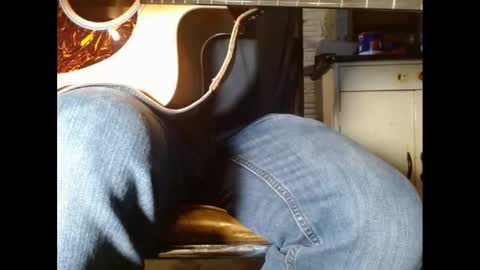 Snapshot of fuzzyblues chatting on December 28, 2024, 9:19 pm Fuzzy Blues online show from December 28, 2024, 9:19 pm