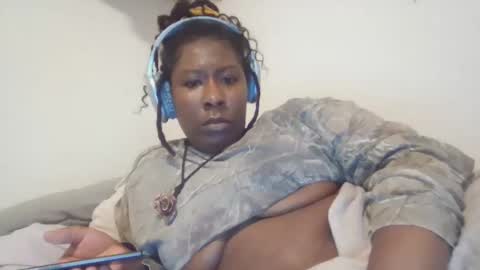 Snapshot of gaeabunny chatting on February 20, 2025, 6:17 am gaeabunny online show from February 20, 2025, 6:17 am