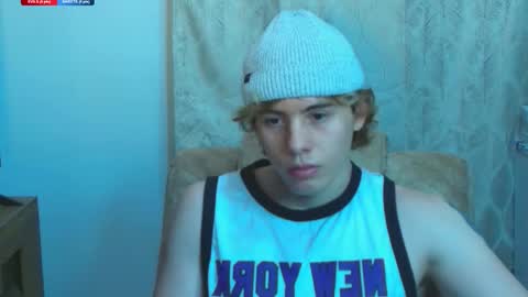 Snapshot of gemdominus chatting on February 27, 2026, 10:10 pm Gem Dominus online show from February 27, 2026, 10:10 pm