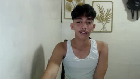 Rayl online show from October 8, 2025, 2:47 pm