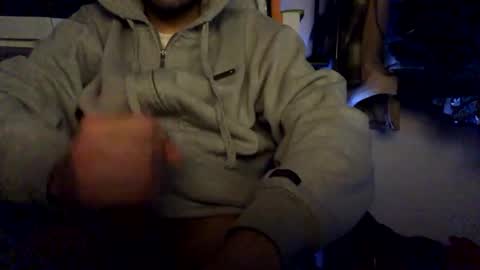 Snapshot of germanlatino02 chatting on December 22, 2025, 7:55 pm teo online show from December 22, 2025, 7:55 pm