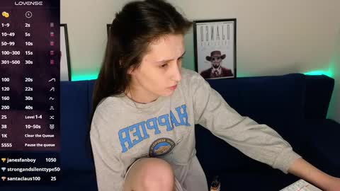 Ginnyg  online show from December 21, 2024, 12:20 am