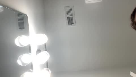 glitterem60 online show from January 29, 2025, 1:37 am