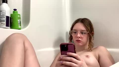 glitterem60 online show from February 12, 2025, 3:40 am