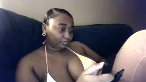 Snapshot of goddess_allure0 chatting on December 7, 2024, 7:05 am Goddess Allure0 online show from December 7, 2024, 7:05 am