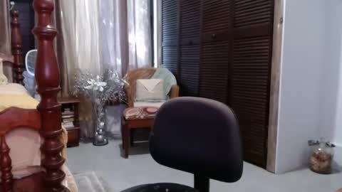 Snapshot of goddess_xandra_xquisite chatting on January 21, 2025, 12:18 pm Xandra The Goddess online show from January 21, 2025, 12:18 pm