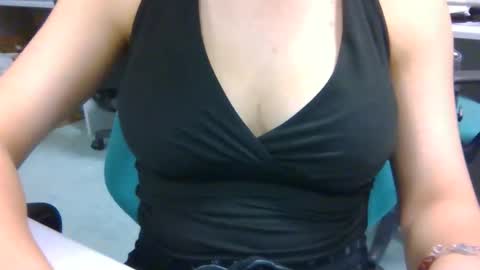 godpphire online show from September 11, 2025, 12:38 pm