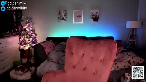 Snapshot of golden_miki chatting on December 29, 2024, 1:13 am Shy in the streets but a freak in the sheets online show from December 29, 2024, 1:13 am