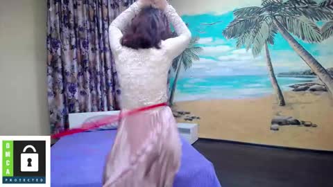 gracefullady online show from September 12, 2025, 1:55 pm