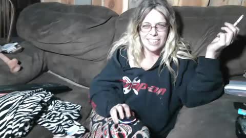 Snapshot of granny_low chatting on December 21, 2024, 10:30 pm Granny Low online show from December 21, 2024, 10:30 pm