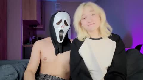 Greg-independent model online show from October 12, 2025, 7:24 pm