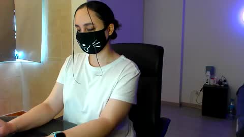 Snapshot of gummypeach chatting on January 2, 2025, 9:54 am GummyPeach online show from January 2, 2025, 9:54 am