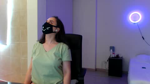 Snapshot of gummypeach chatting on January 6, 2025, 3:29 pm GummyPeach online show from January 6, 2025, 3:29 pm