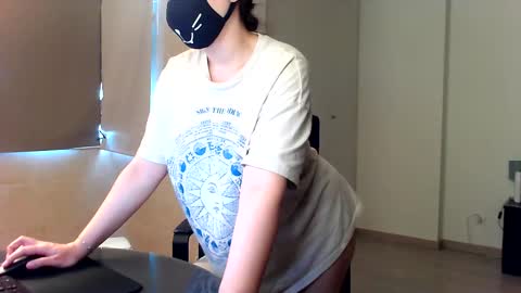 Snapshot of gummypeach chatting on January 27, 2025, 3:39 pm GummyPeach online show from January 27, 2025, 3:39 pm